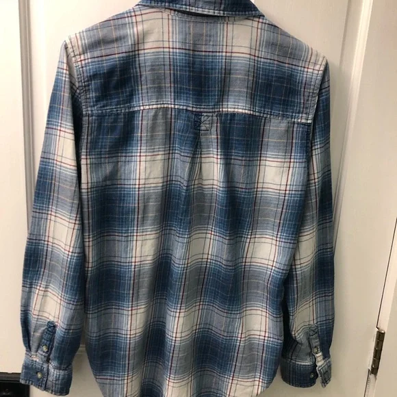EUC 2 Women’s Cotton Plaid Plaid Flannel Shirts (Abercrombie & Eddie Bauer) - Picture 12 of 16